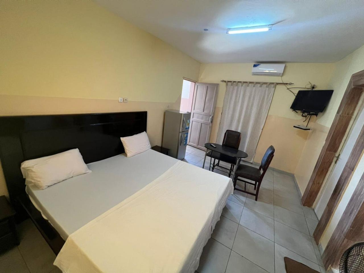Chez Mimi Otel Toubab Dialaw Dış mekan fotoğraf